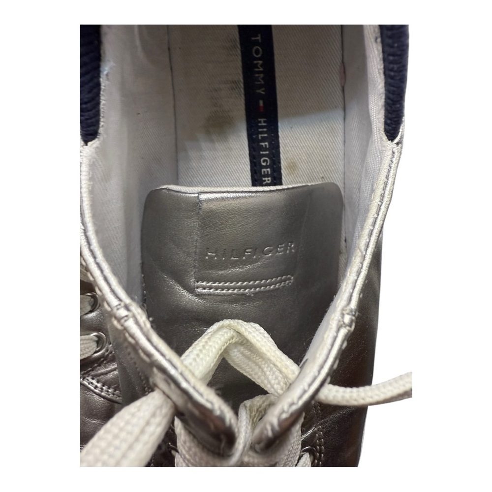 Tommy Hilfiger Silver Sneakers Size 9M Red, White, Blue Accent - Picture 8 of 13